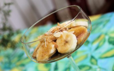 Bananer med jordnötsflarn och kolatäcke (mjölkfri)